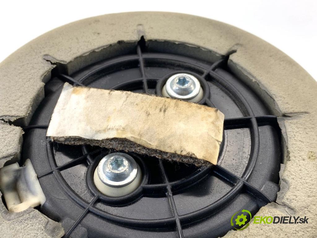 AUDI A4 B8 Kombi 2009 118 kW 1.8 TFSI 1798 ventilátor kúrenia 8K0820521