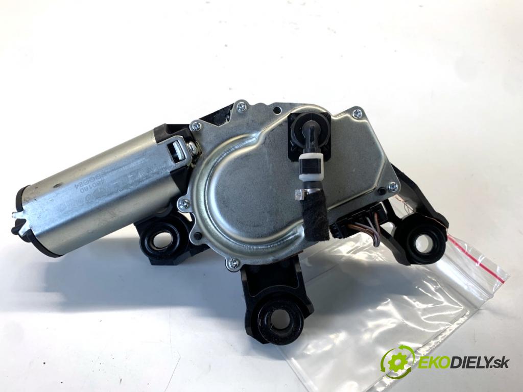 AUDI A4 B8 Kombi 2009 118 kW 1.8 TFSI 1798 Motor stieračov zad 