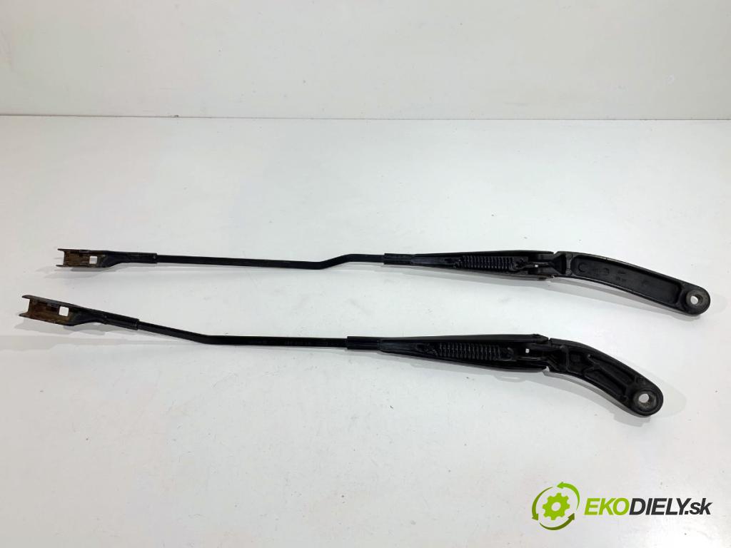 AUDI A4 B8 Kombi 2009 118 kW 1.8 TFSI 1798 Rameno stierače predný 8K1955407 8K1955408