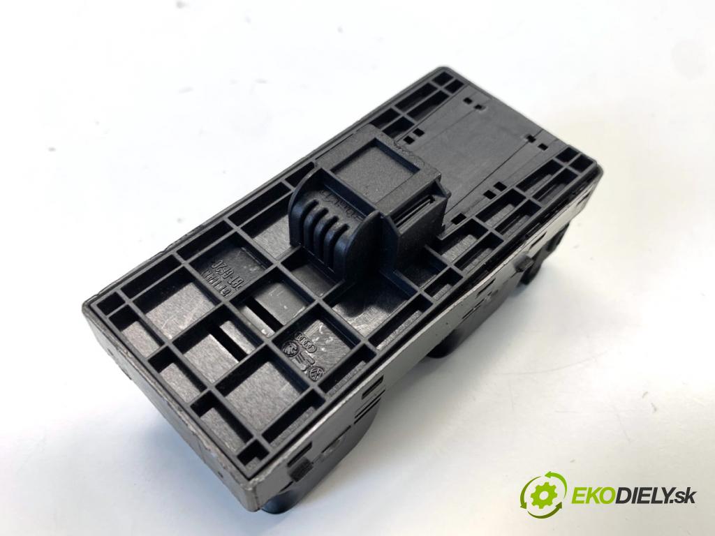 AUDI A4 B8 Kombi 2009 118 kW 1.8 TFSI 1798 přepínač oken  (Páčky pod volantem)