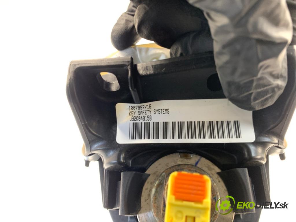 AUDI A4 B8 Kombi 2009 118 kW 1.8 TFSI 1798 AirBag spolujezdce 8T0880204F (Airbag)