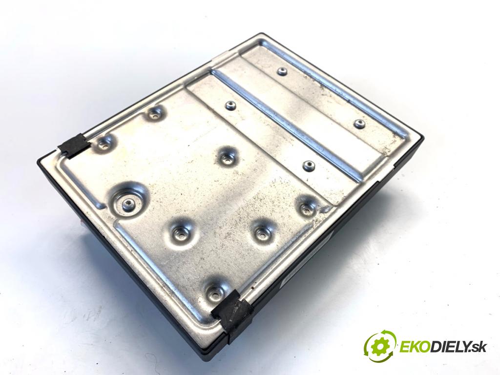 AUDI A4 B8 Kombi 2009 118 kW 1.8 TFSI 1798 modul komfortu 8K0907063D (Komfortní modul)