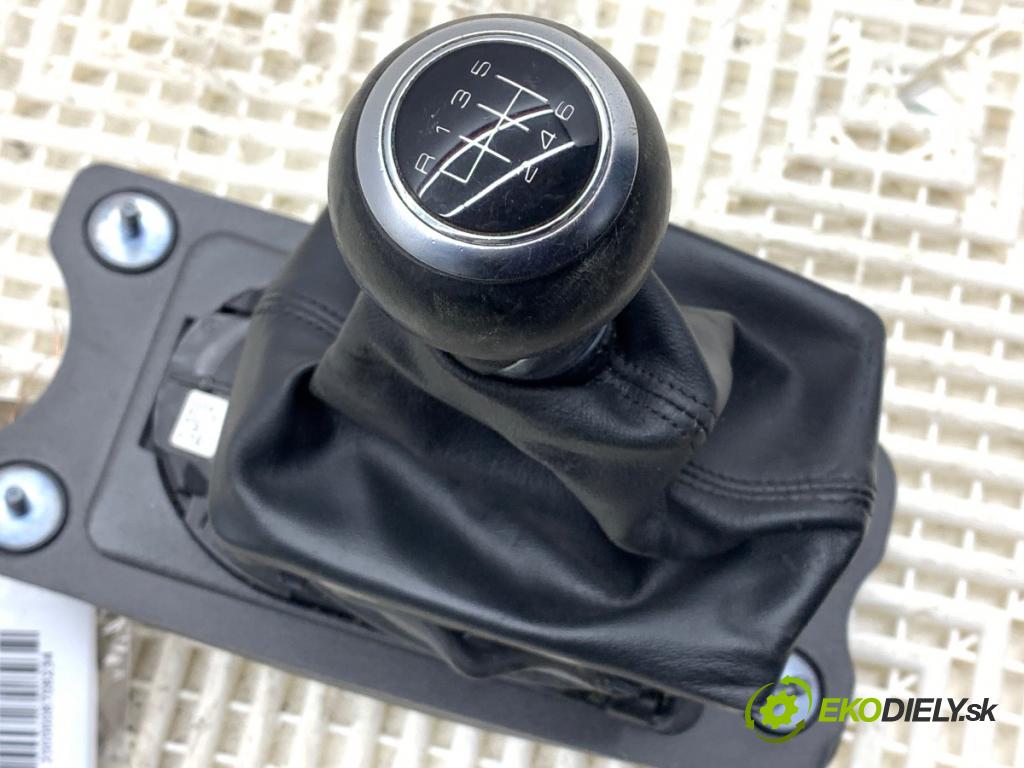 AUDI A4 B8 Kombi 2009 118 kW 1.8 TFSI 1798 Kulisa 8K0711406 (Rýchlostná páka (kulisa))