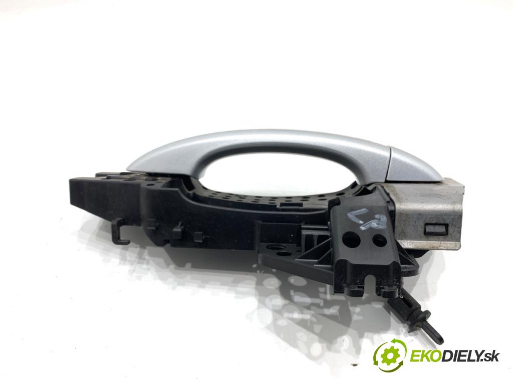 AUDI A4 B8 Kombi 2009 118 kW 1.8 TFSI 1798 Kľučka vonkajšia ľavy predný