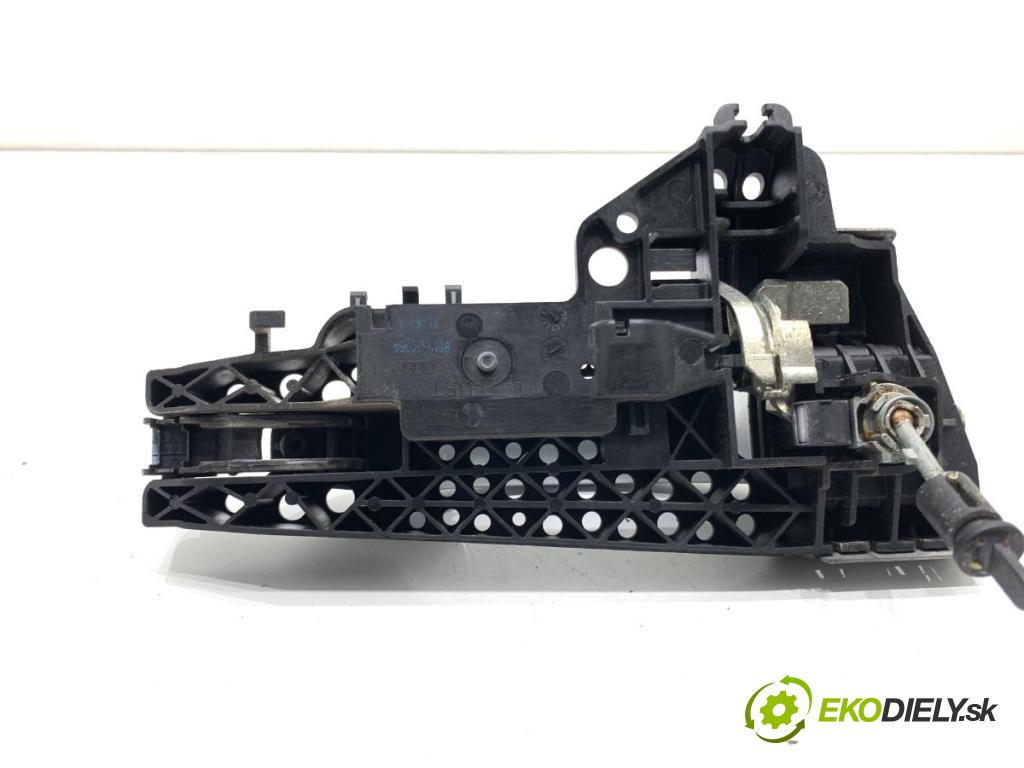 AUDI A4 B8 Kombi 2009 118 kW 1.8 TFSI 1798 Kľučka vonkajšia ľavy predný