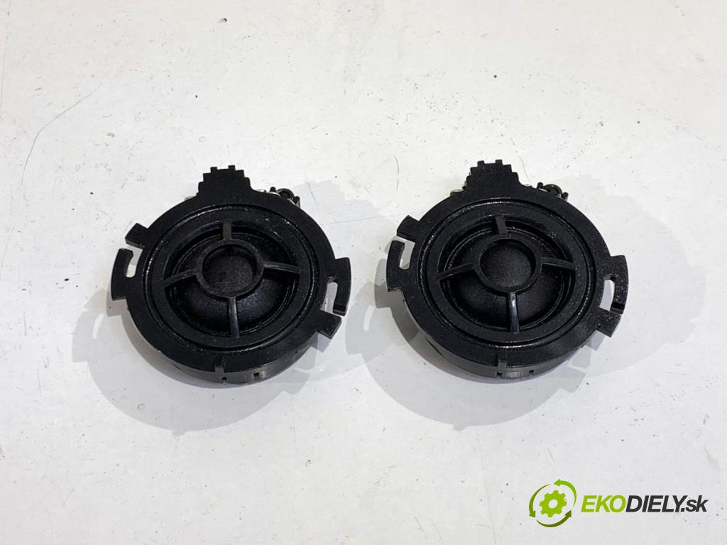 AUDI A4 B8 Kombi 2009 118 kW 1.8 TFSI 1798 reproduktory 8R0035411