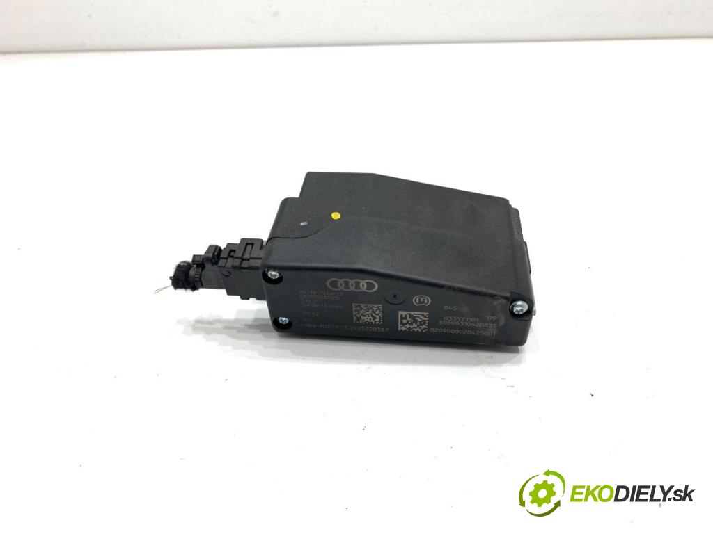 AUDI A4 B8 Kombi 2009 118 kW 1.8 TFSI 1798 blokáda volantu 8K0905852D (Řízení ostatní)