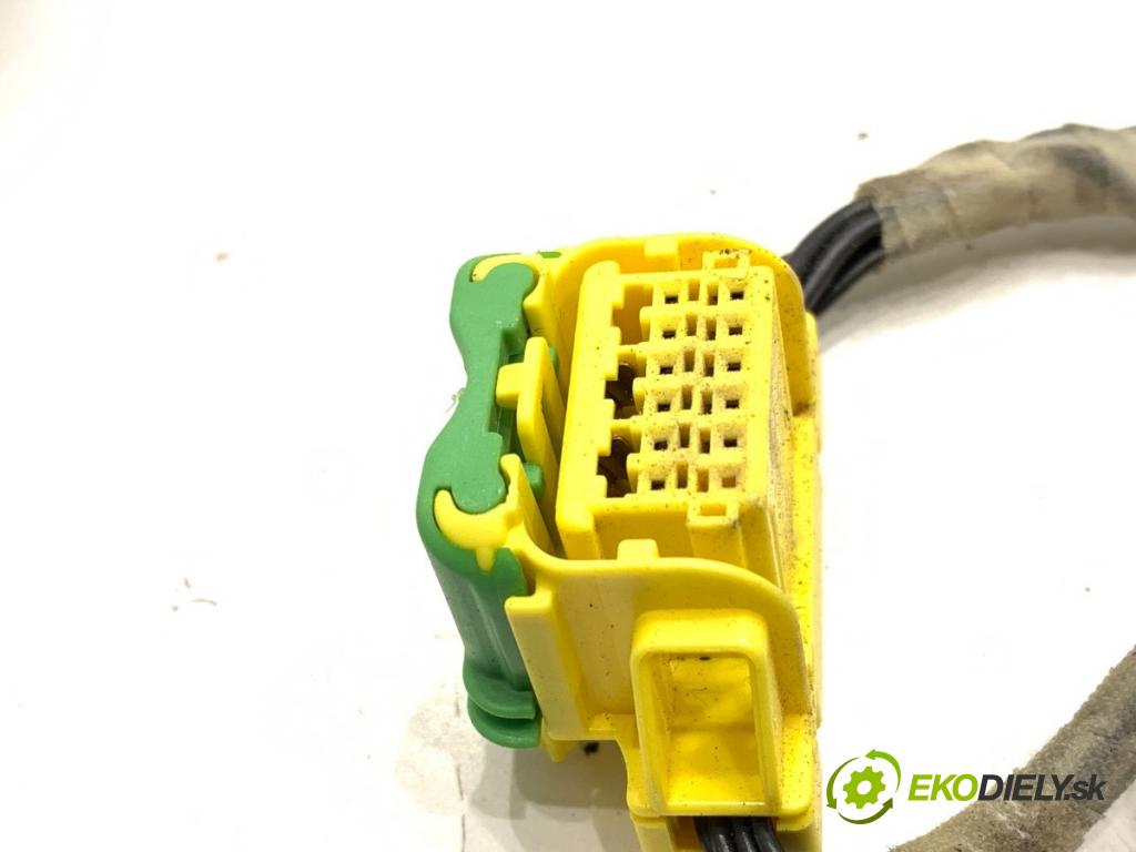 AUDI A4 B8 Kombi 2009 118 kW 1.8 TFSI 1798 Káblovačka silentbloku airbag 8K0971589A