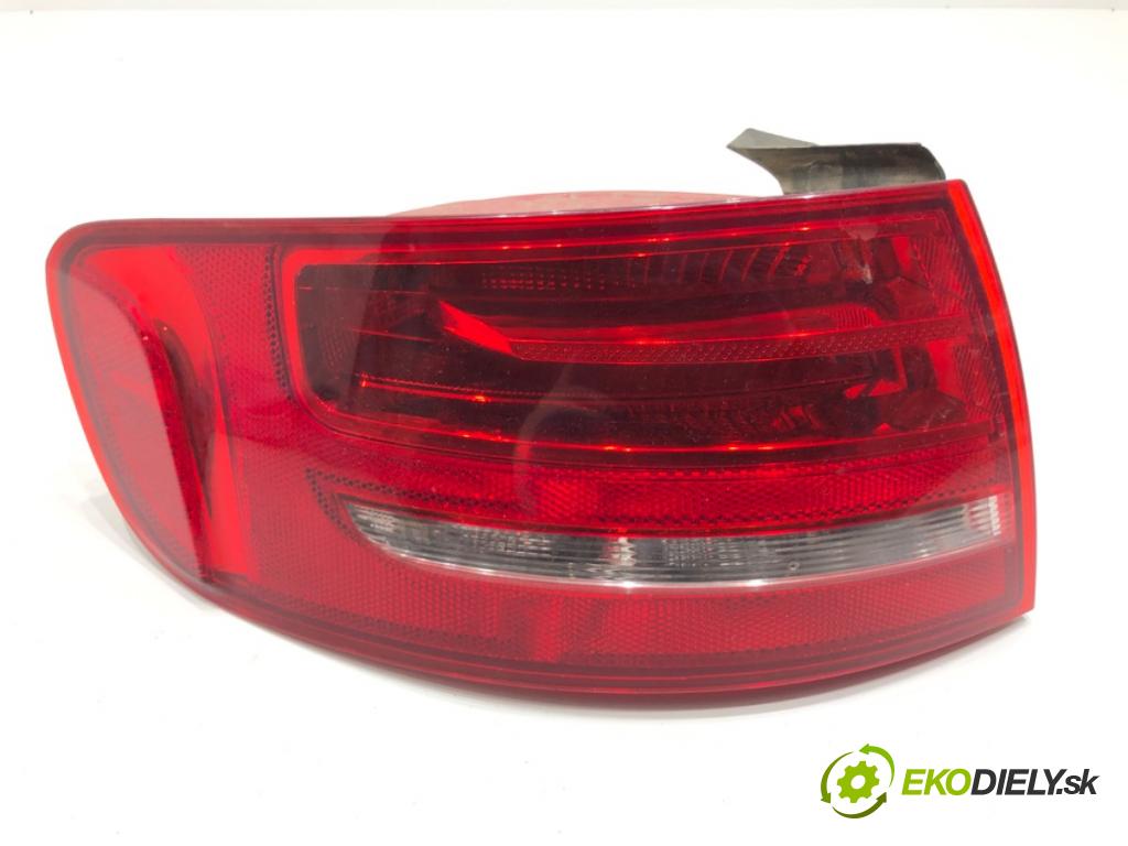 AUDI A4 B8 Kombi 2009 118 kW 1.8 TFSI 1798 Svetlo ľavy zad 