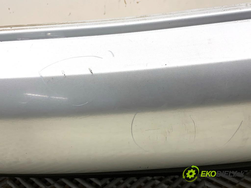 AUDI A4 B8 Kombi 2009 118 kW 1.8 TFSI 1798 Nárazník zad LX7W (Kľučka dverí ostatné)