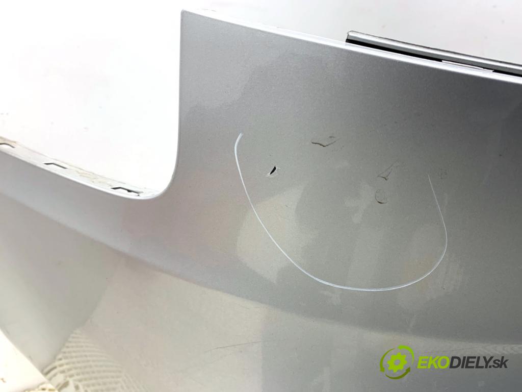 AUDI A4 B8 Kombi 2009 118 kW 1.8 TFSI 1798 Nárazník zad LX7W (Kľučka dverí ostatné)