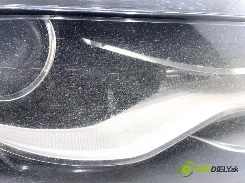 AUDI A4 B8 Kombi 2009 118 kW 1.8 TFSI 1798 světlomet pravý přední část 8K0941004C