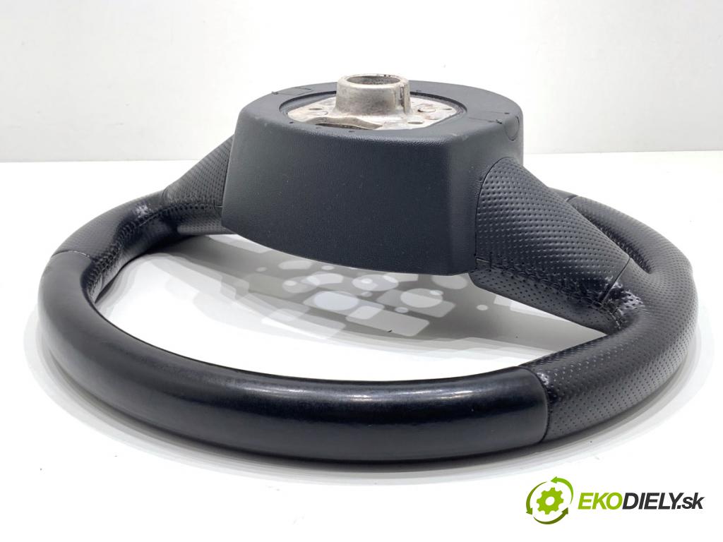 AUDI A4 B8 Kombi 2009 118 kW 1.8 TFSI 1798 Volant  (Volant)