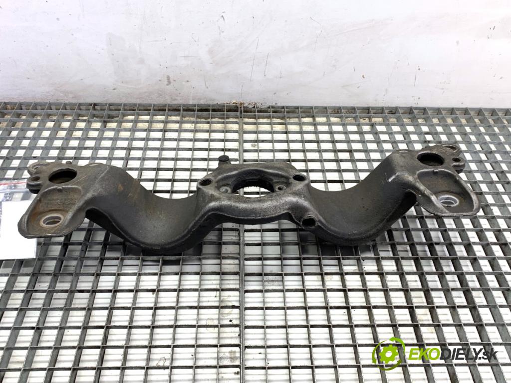 AUDI A4 B6 sedan 2003 96 kW 1.9 TDI 1896 Držiak prevodovky 