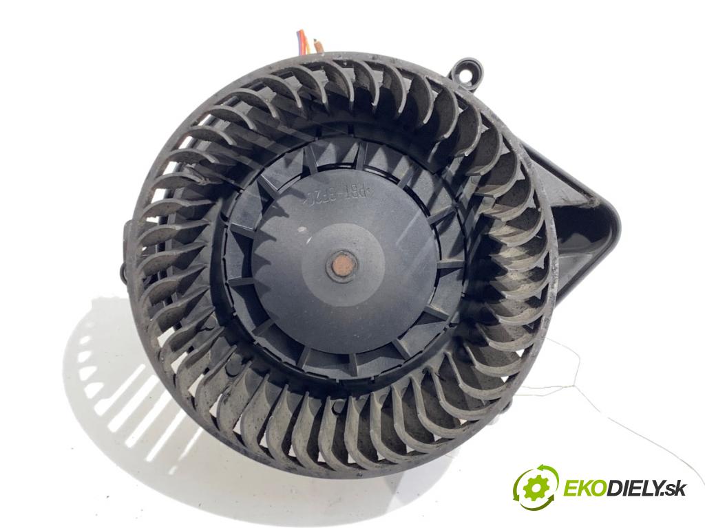 AUDI A4 B6 sedan 2003 96 kW 1.9 TDI 1896 ventilátor kúrenia 8E1820021E