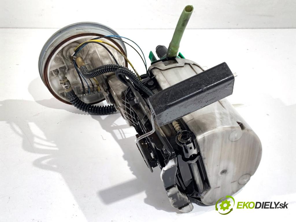 AUDI A4 B6 sedan 2003 96 kW 1.9 TDI 1896 Pumpa paliva 8E0919050D