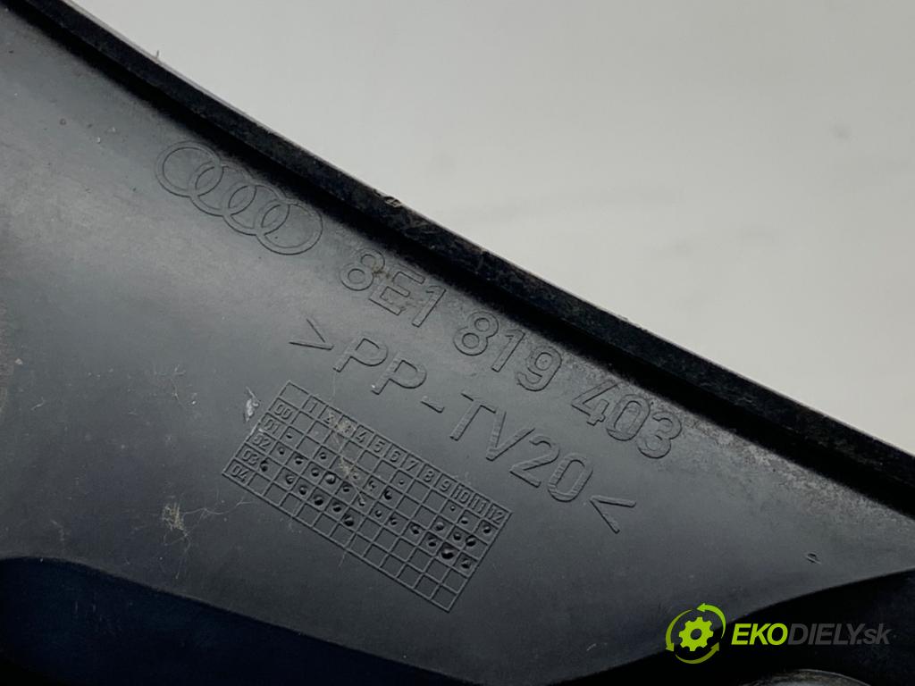 AUDI A4 B6 sedan 2003 96 kW 1.9 TDI 1896 torpédo plast pod čelní okno 8E1819403 (Plast pod čelním sklem)
