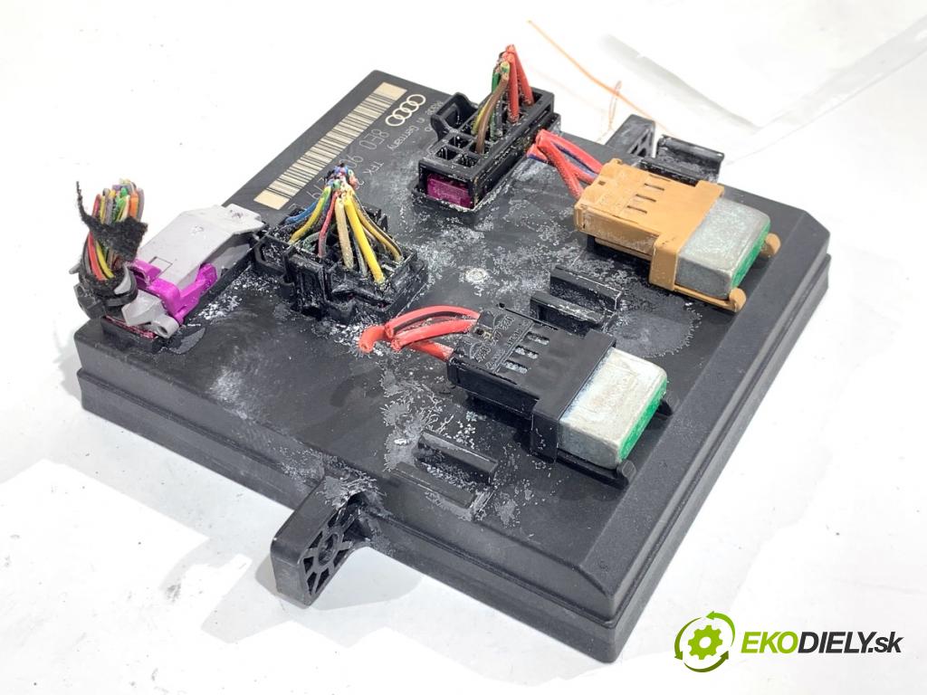 AUDI A4 B6 sedan 2003 96 kW 1.9 TDI 1896 Modul svetiel 8E0907279E (Riadiaca jednotka ostatné)