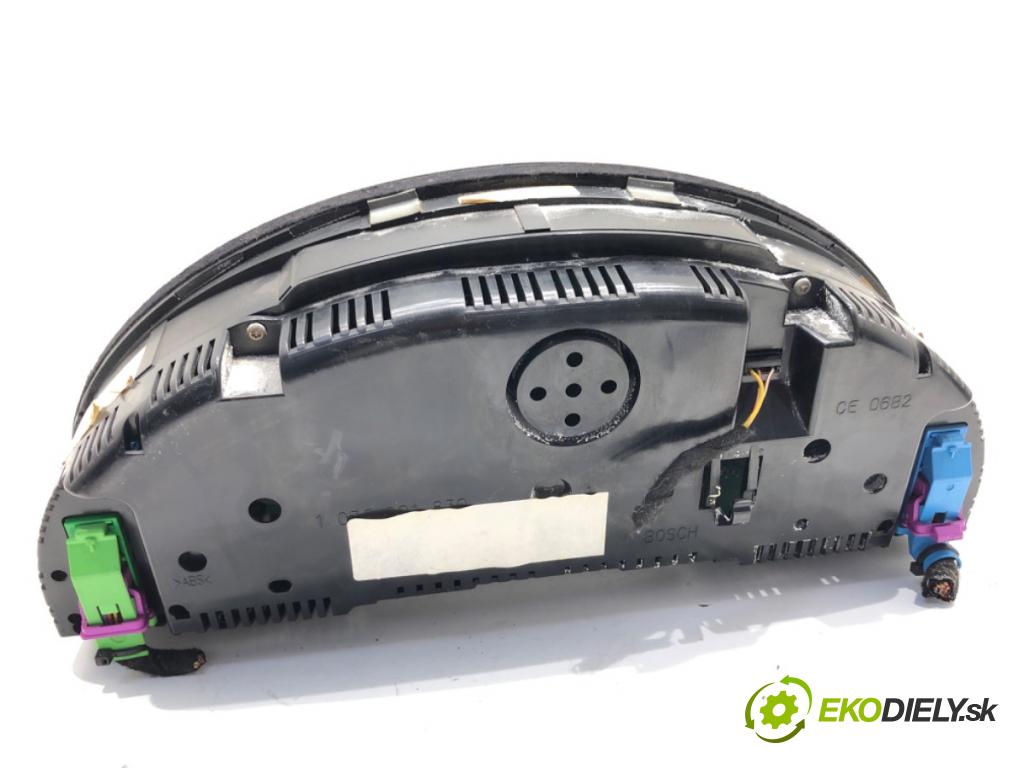 AUDI A4 B6 sedan 2003 96 kW 1.9 TDI 1896 Prístrojovka 8E0920900K (Prístrojová doska)