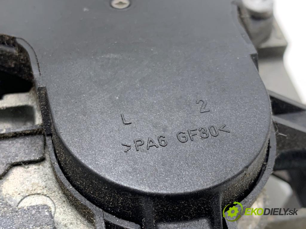 AUDI A4 B6 sedan 2003 96 kW 1.9 TDI 1896 klika vnejší levý přední část