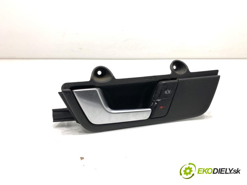 AUDI A4 B6 sedan 2003 96 kW 1.9 TDI 1896 klika vnitřní levý přední část 