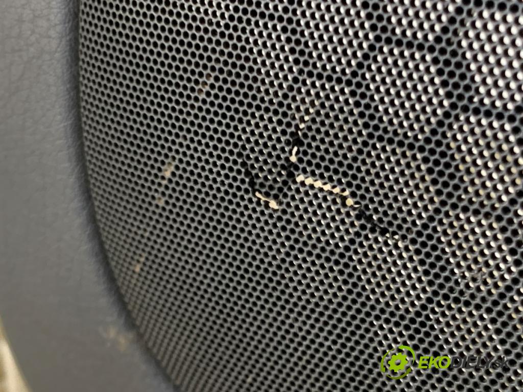 AUDI A4 B6 sedan 2003 96 kW 1.9 TDI 1896 čalúnenie Dvere pravy predný