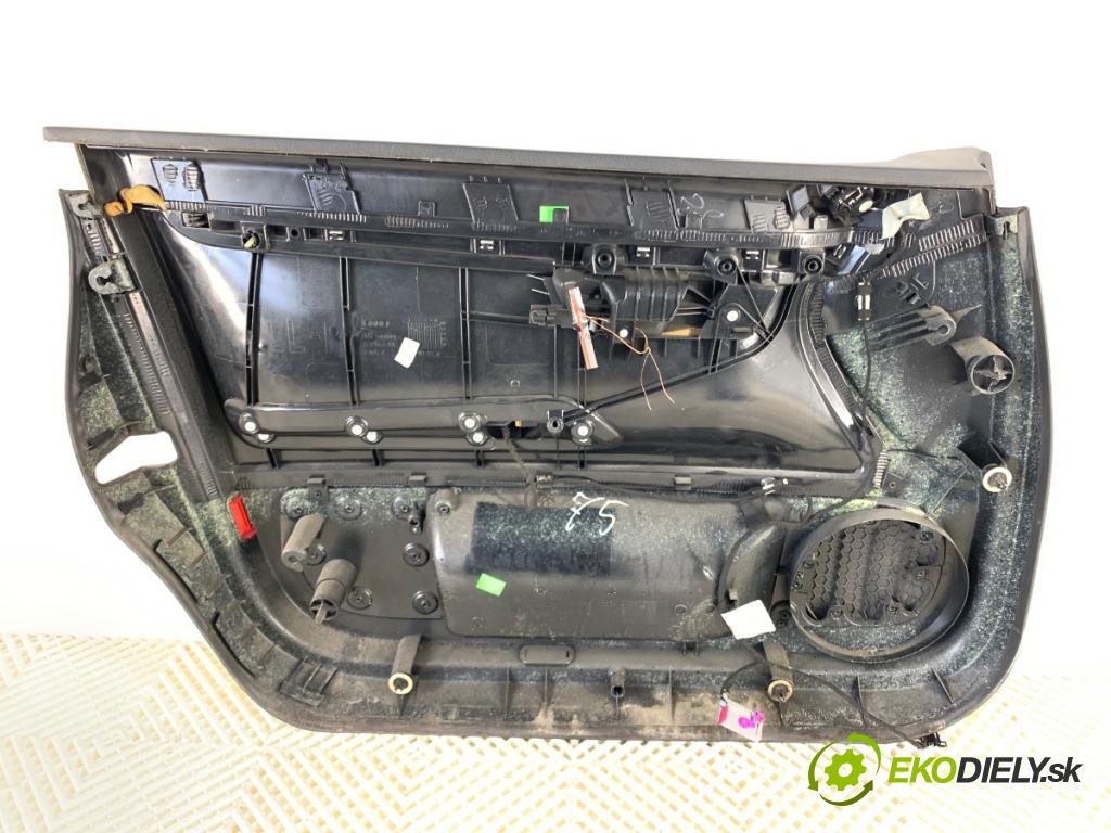 AUDI A4 B6 sedan 2003 96 kW 1.9 TDI 1896 čalúnenie Dvere pravy predný