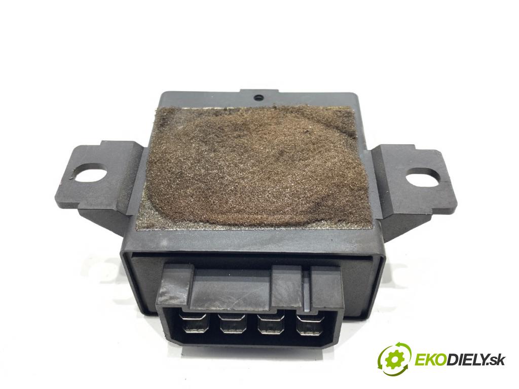 AUDI A4 B6 sedan 2003 96 kW 1.9 TDI 1896 modul tažného oka 5C002 (Řídící jednotka ostatní)