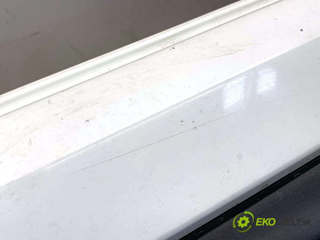 NISSAN QASHQAI J11 SUV 2014 96 kW 1.6 dCi 1598 Nárazník zad 326G (Kľučka dverí ostatné)