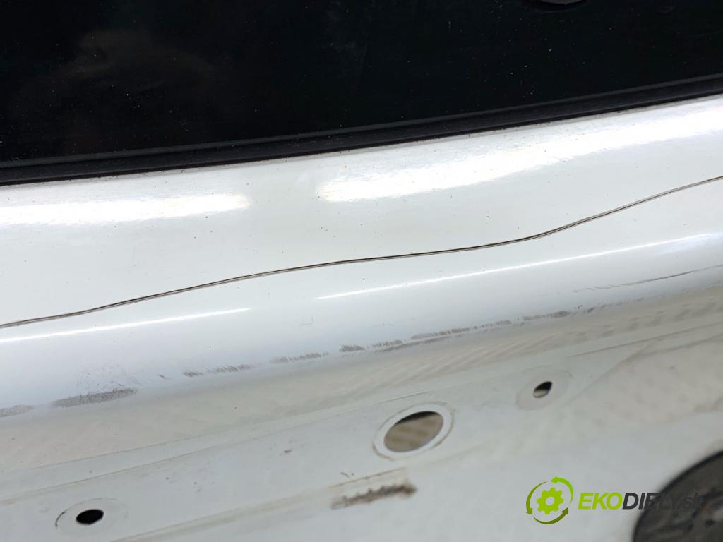 NISSAN QASHQAI J11 SUV 2014 96 kW 1.6 dCi 1598 kapota zadní část 326G