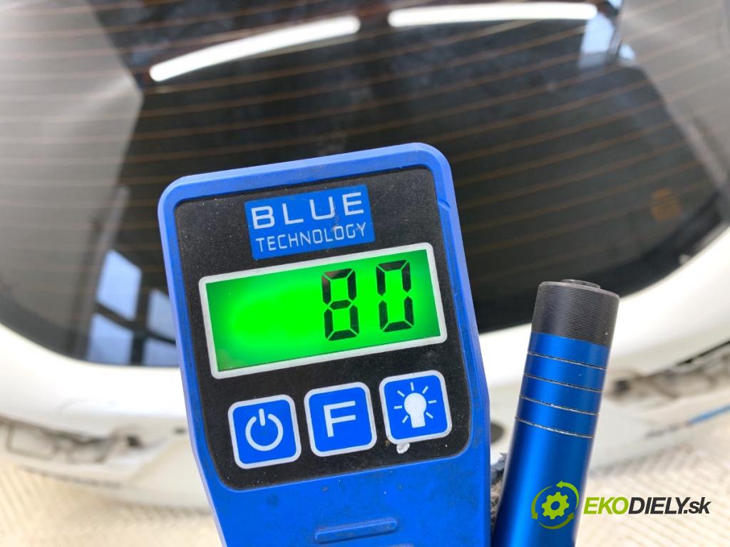 NISSAN QASHQAI J11 SUV 2014 96 kW 1.6 dCi 1598 kapota zadní část 326G