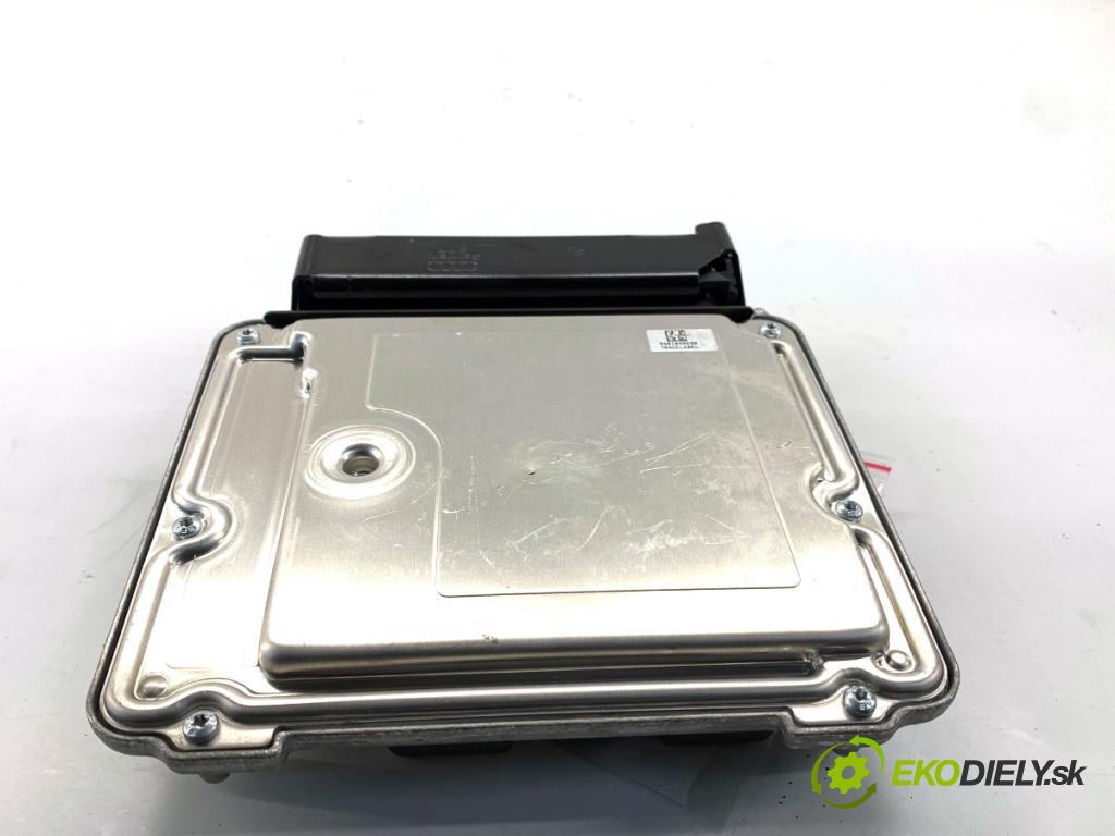 AUDI A4 B8 Kombi 2009 118 kW 1.8 TFSI 1798 řídící jednotka motora 8K1907115D (Řídicí jednotka)