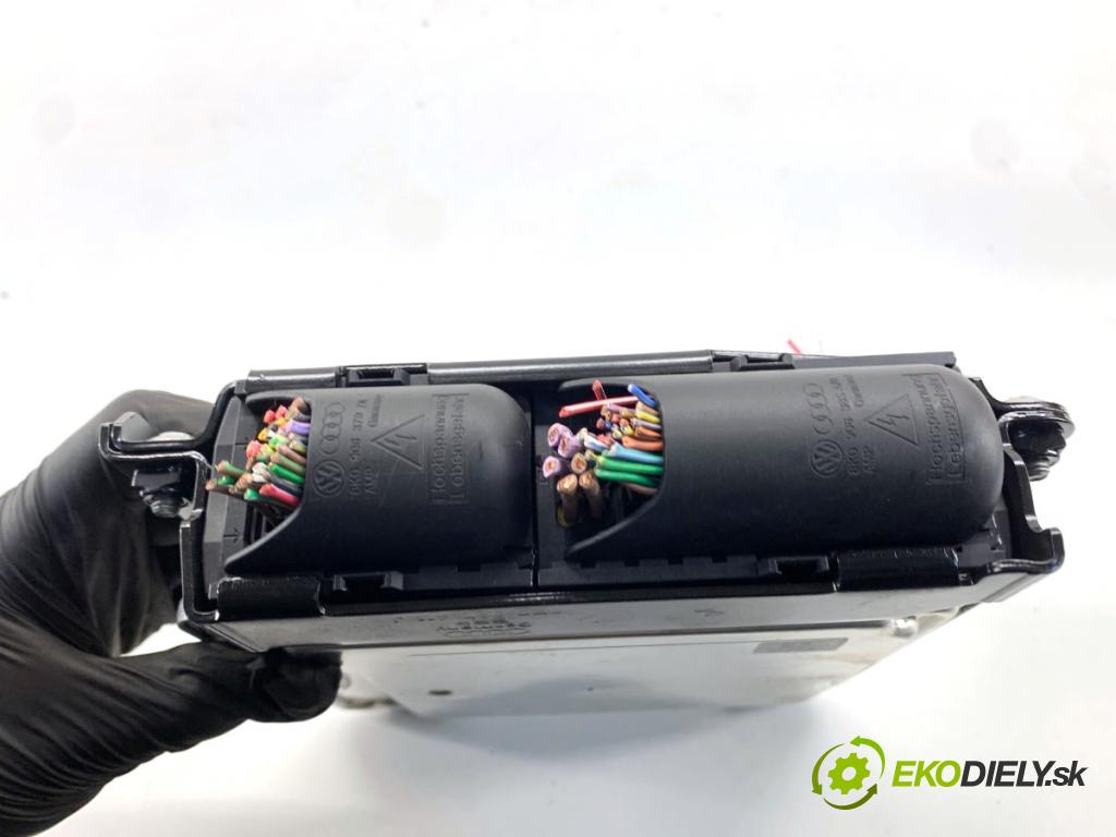 AUDI A4 B8 Kombi 2009 118 kW 1.8 TFSI 1798 řídící jednotka motora 8K1907115D (Řídicí jednotka)