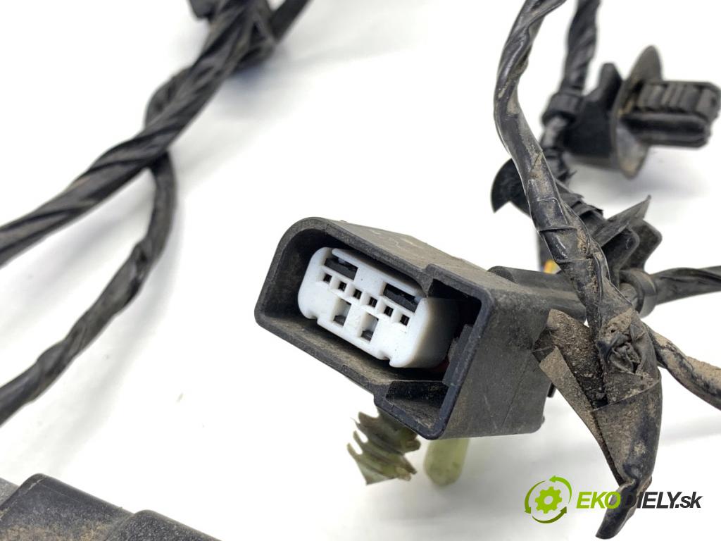 FORD ECOSPORT SUV 2018 122 kW 2.0 Ti-VCT 1999 káblovačka PDC zadní část GN15-15K868-DUC