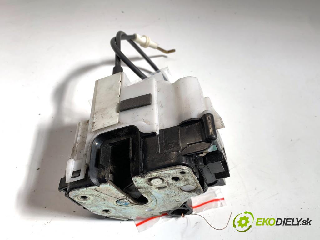 FIAT PANDA II liftback 2010 40 kW 1.1 (169.AXA1A) 1108 zámok Dvere ľavy predný 51826972