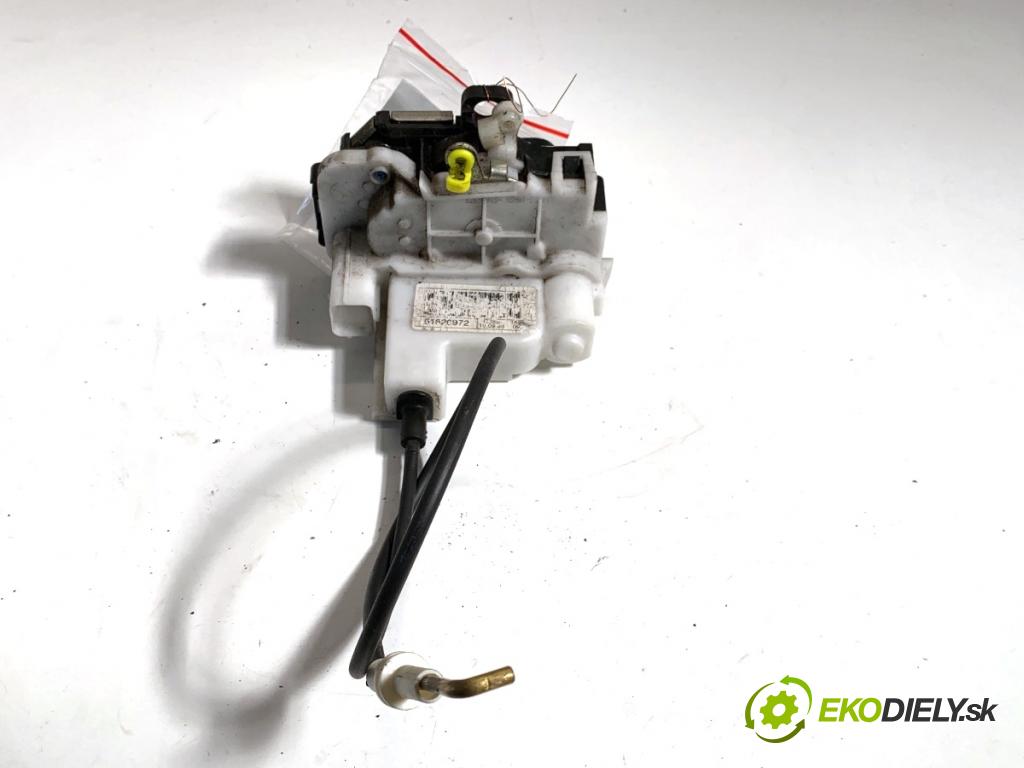 FIAT PANDA II liftback 2010 40 kW 1.1 (169.AXA1A) 1108 zámok Dvere ľavy predný 51826972