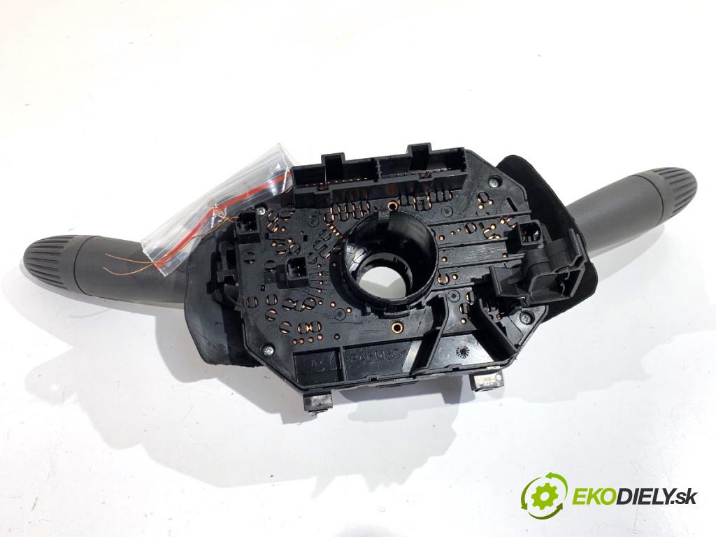 FIAT PANDA II liftback 2010 40 kW 1.1 (169.AXA1A) 1108 Prepínač kombinovaný 735444633 (Prepínacie páčky pod volantom)