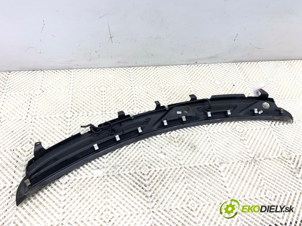 FIAT PANDA II liftback 2010 40 kW 1.1 (169.AXA1A) 1108 torpédo plast pod čelní okno 735340441 (Plast pod čelním sklem)