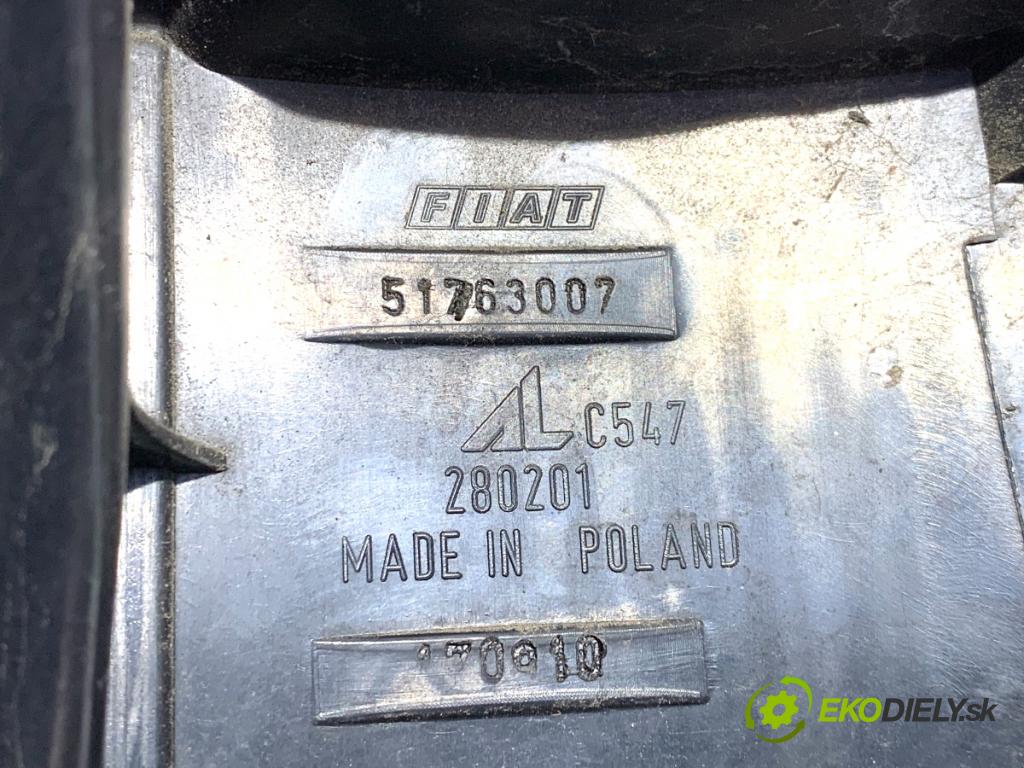 FIAT PANDA II liftback 2010 40 kW 1.1 (169.AXA1A) 1108 světlo levý zadní část