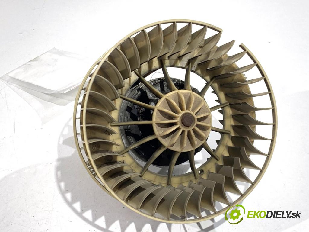 BMW E36 liftback 1999 77 kW 316 i 1895 topení 0130111183