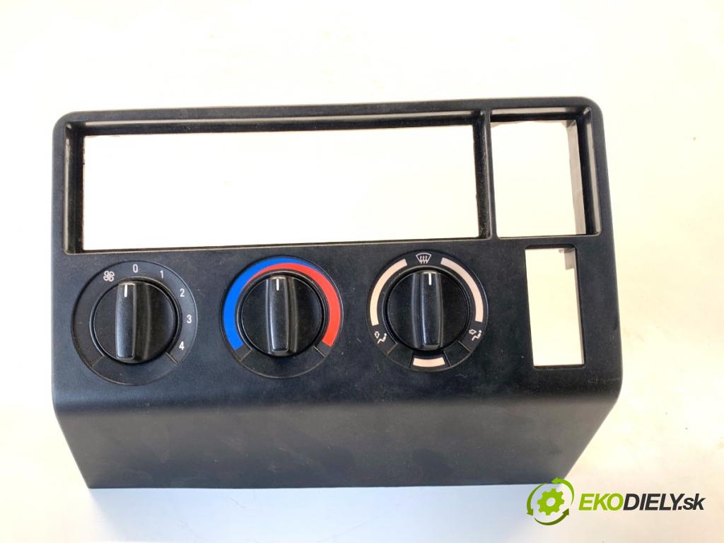 BMW E36 liftback 1999 77 kW 316 i 1895 Panel ovládania kúrenia  (Prepínacie páčky pod volantom)