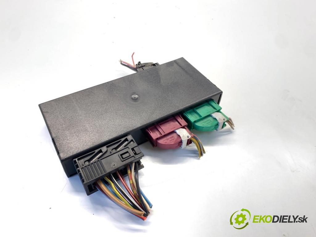 BMW E36 liftback 1999 77 kW 316 i 1895 Modul komfortu 8387529 (Modul komfortu)