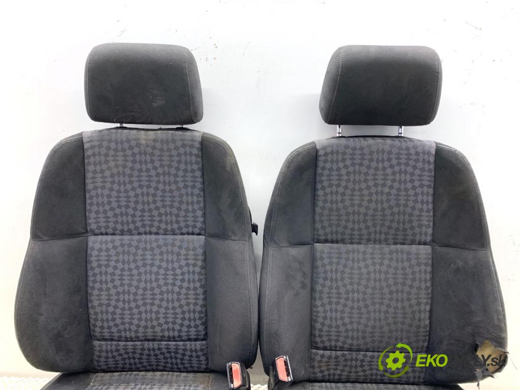 BMW E36 liftback 1999 77 kW 316 i 1895 Sedadlo ľavy pravy M-Paket