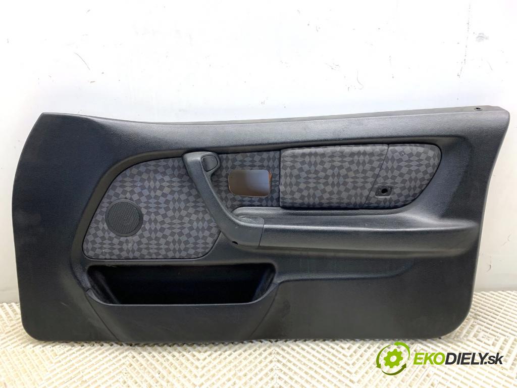 BMW E36 liftback 1999 77 kW 316 i 1895 ča dveře pravý přední část 