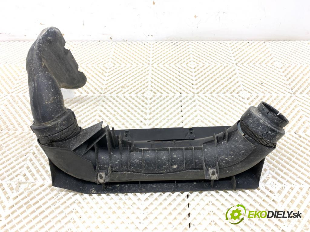 BMW E36 liftback 1999 77 kW 316 i 1895 Volant vzduchu 1743320