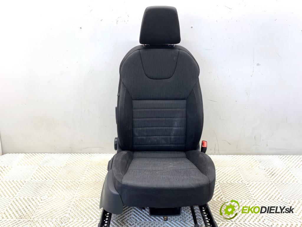 SKODA OCTAVIA III Kombi 2015 110 kW 2.0 TDI 1968 Sedadlo pravy predný 