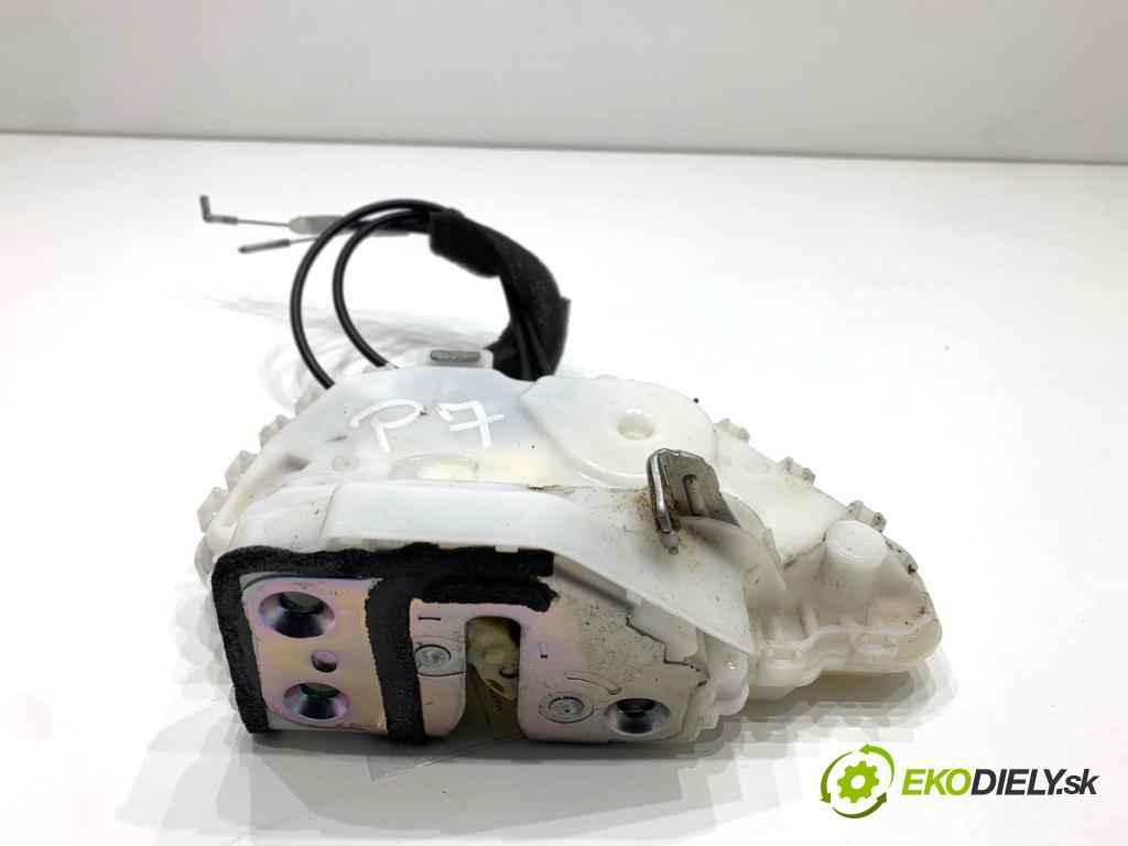 HONDA CR-V III SUV 2009 103 kW 2.2 i-CTDi 4WD (RE6) 2204 zámok Dvere pravy predný 72111-SWA-G1