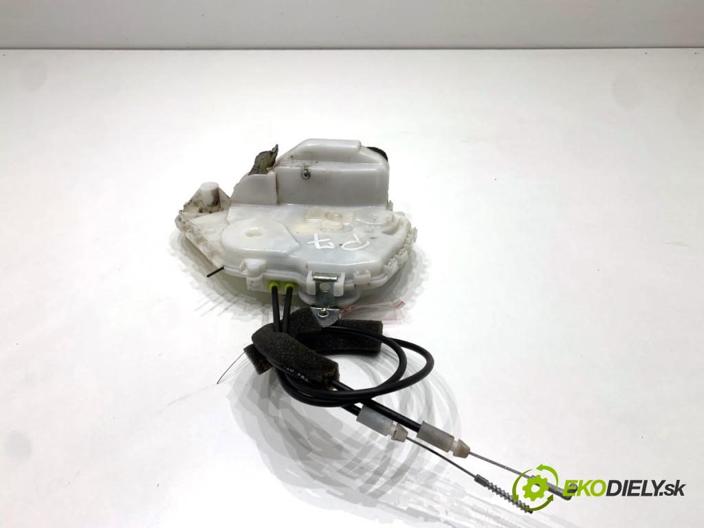 HONDA CR-V III SUV 2009 103 kW 2.2 i-CTDi 4WD (RE6) 2204 zámok Dvere pravy predný 72111-SWA-G1