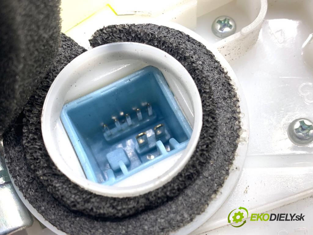 HONDA CR-V III SUV 2009 103 kW 2.2 i-CTDi 4WD (RE6) 2204 zámok Dvere ľavy predný 72151-SWA-G1