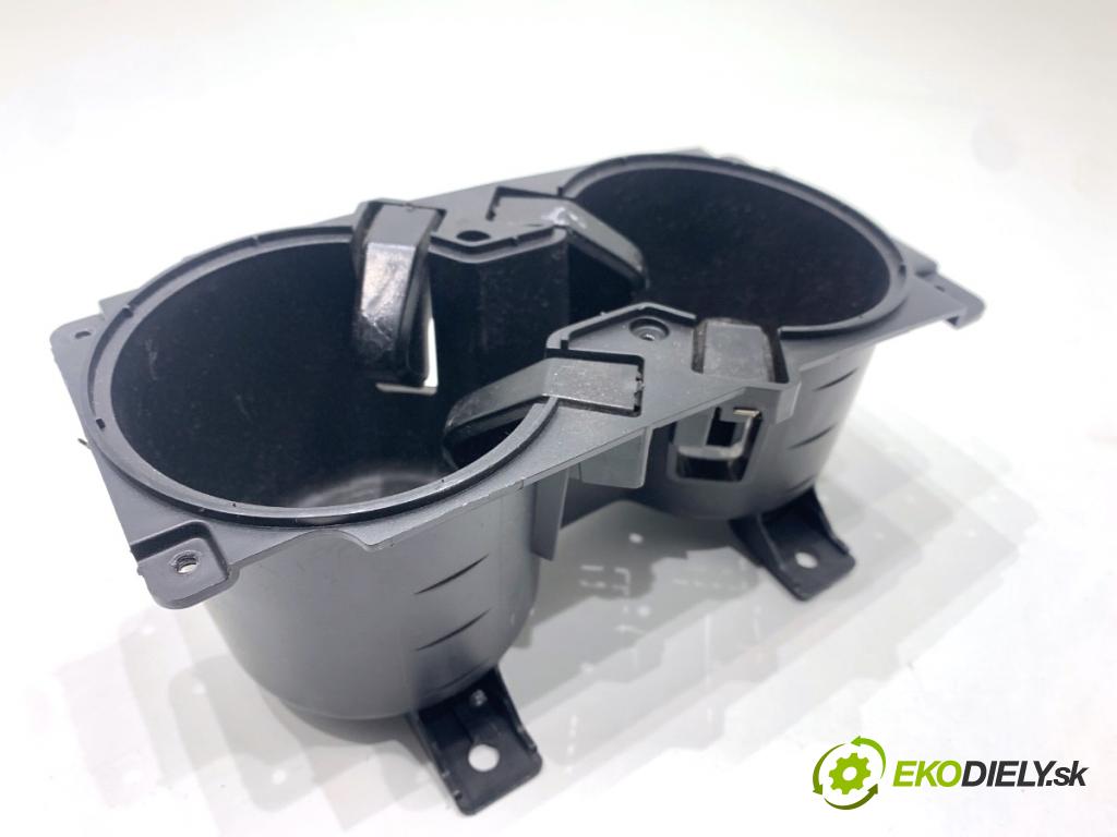 HONDA CR-V III SUV 2009 103 kW 2.2 i-CTDi 4WD (RE6) 2204 držák na nápoje 83400-SWA-U010-21 (Držák nápojů)